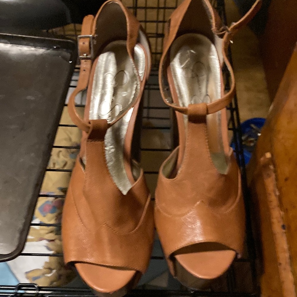 Jessica Simpson size 8 1/2 new never worn